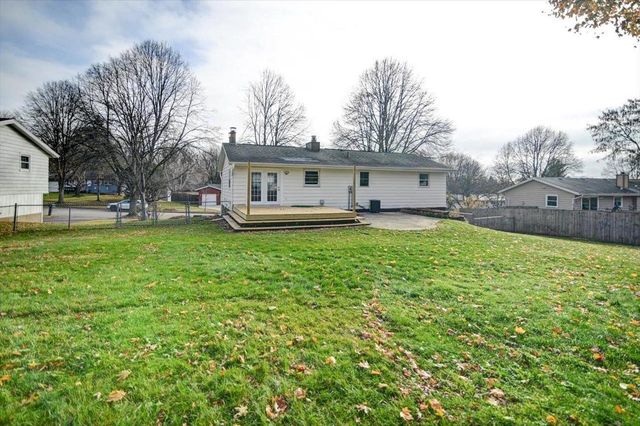 10 Ammerman Circle, Madison, WI 53716