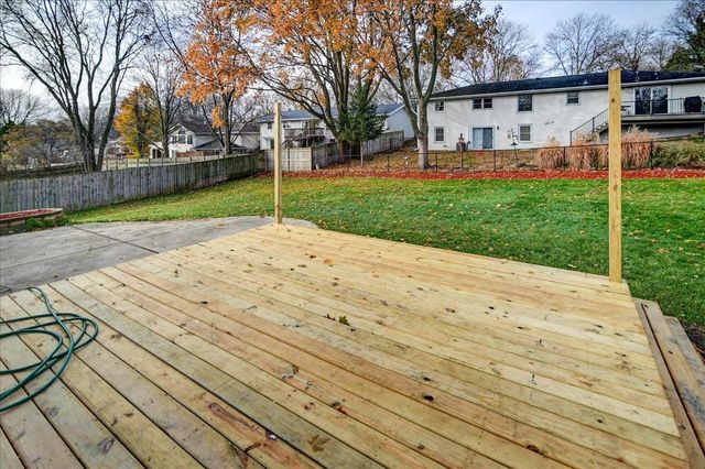 10 Ammerman Circle, Madison, WI 53716