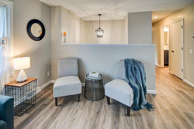 10 Ammerman Circle, Madison, WI 53716