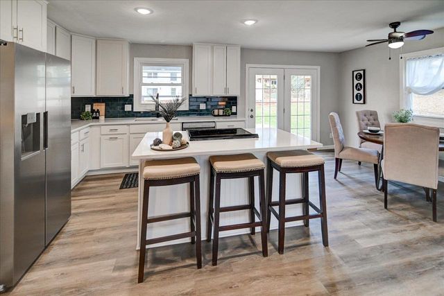 10 Ammerman Circle, Madison, WI 53716