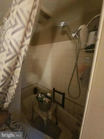 803 CUMBERLAND ST, Gloucester City, NJ 08030