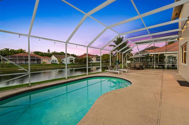 10237 NW 53rd Ct, Coral Springs, FL 33076