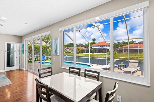 10237 NW 53rd Ct, Coral Springs, FL 33076