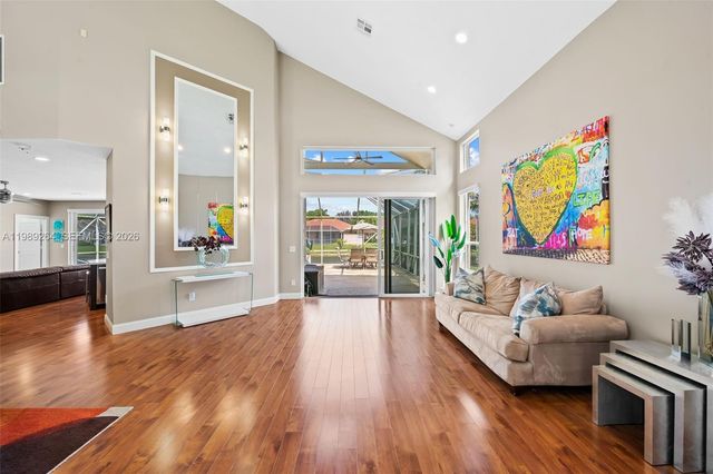 10237 NW 53rd Ct, Coral Springs, FL 33076