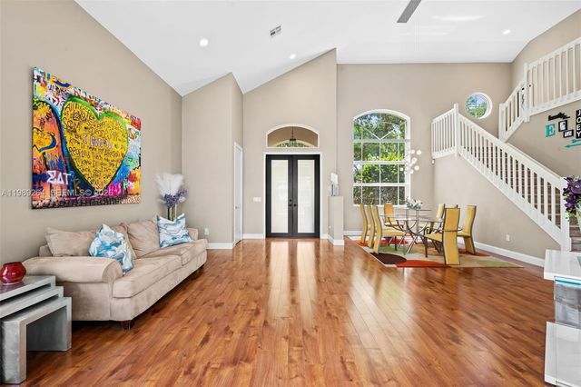 10237 NW 53rd Ct, Coral Springs, FL 33076