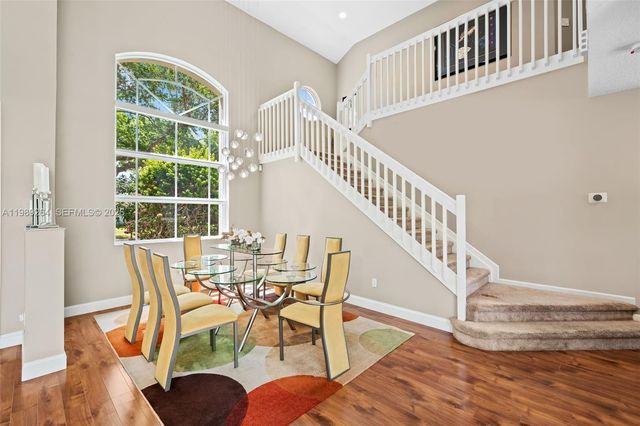 10237 NW 53rd Ct, Coral Springs, FL 33076