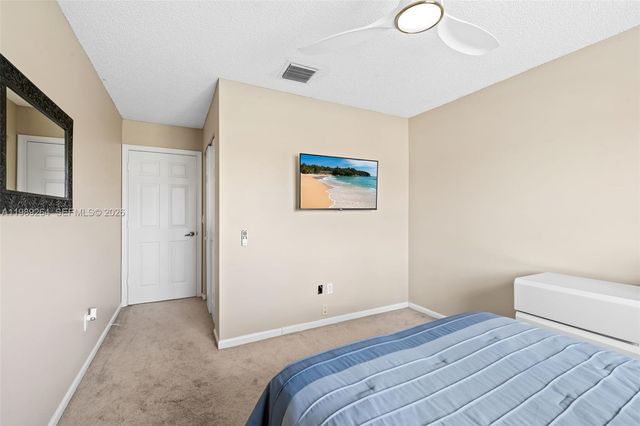 10237 NW 53rd Ct, Coral Springs, FL 33076