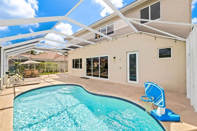 10237 NW 53rd Ct, Coral Springs, FL 33076