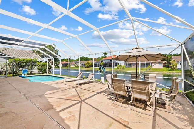 10237 NW 53rd Ct, Coral Springs, FL 33076