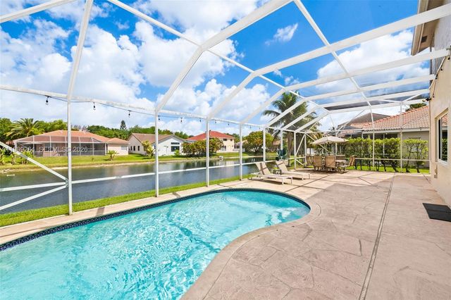 10237 NW 53rd Ct, Coral Springs, FL 33076