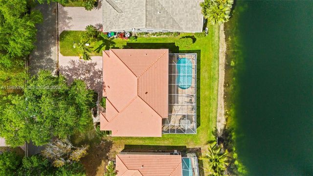 10237 NW 53rd Ct, Coral Springs, FL 33076