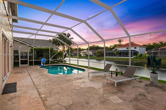 10237 NW 53rd Ct, Coral Springs, FL 33076