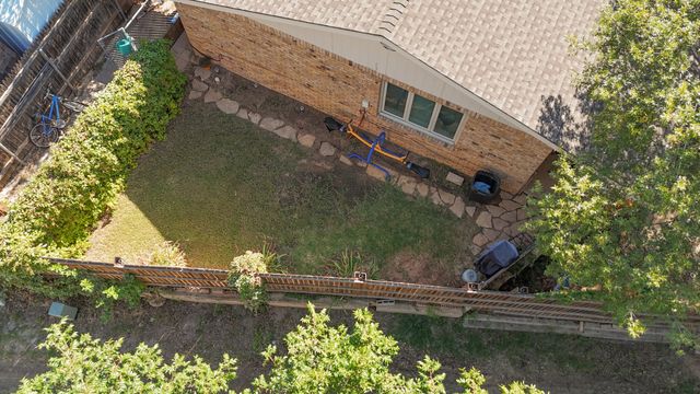 9204 Lynnhaven Avenue, Lubbock, TX 79423