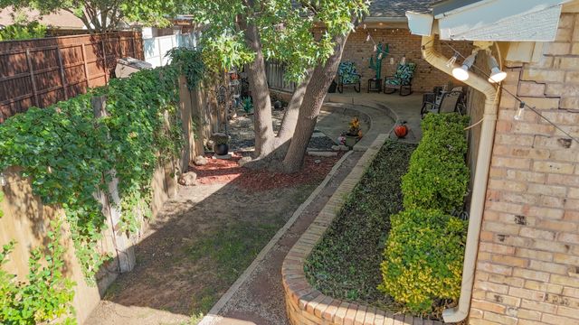 9204 Lynnhaven Avenue, Lubbock, TX 79423