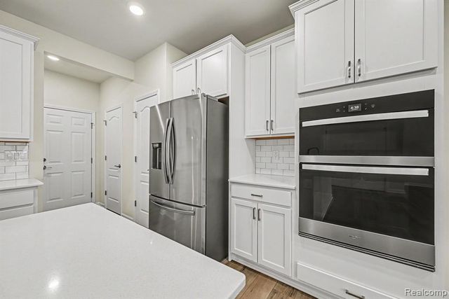 2298 Addison Circle, Commerce Twp, MI 48390