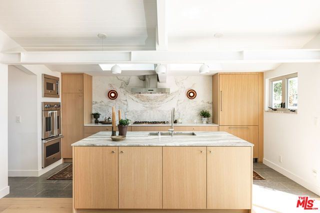 922 E Anza Drive, Palm Springs, CA 92264