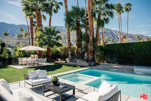 922 E Anza Drive, Palm Springs, CA 92264