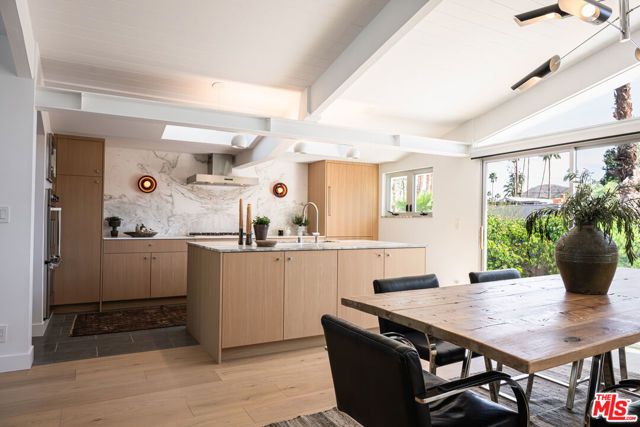 922 E Anza Drive, Palm Springs, CA 92264