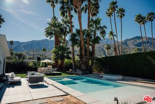 922 E Anza Drive, Palm Springs, CA 92264