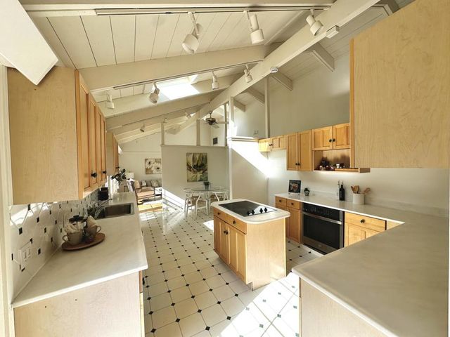 13531 Old Oak Way, Saratoga, CA 95070