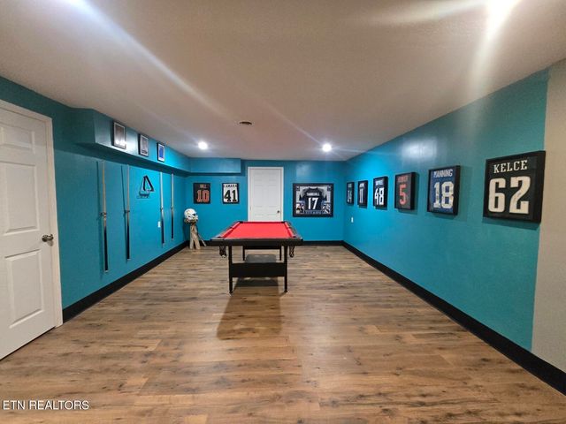 1050 Jane Phillips Rd, Oneida, TN 37841