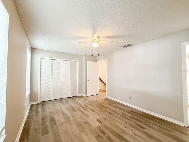 1844 MILL RUN CIRCLE, Tampa, FL 33613