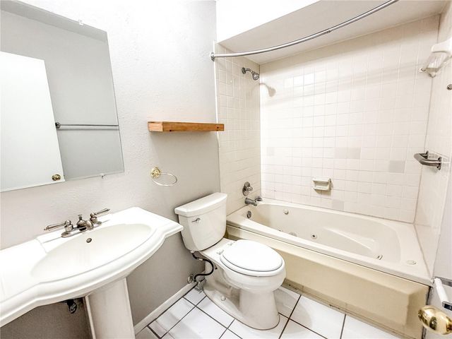 1844 MILL RUN CIRCLE, Tampa, FL 33613