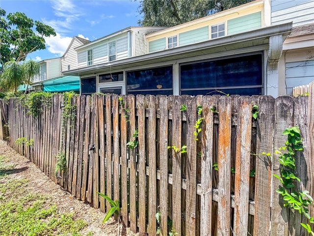 1844 MILL RUN CIRCLE, Tampa, FL 33613
