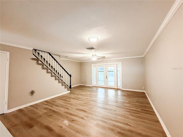 1844 MILL RUN CIRCLE, Tampa, FL 33613