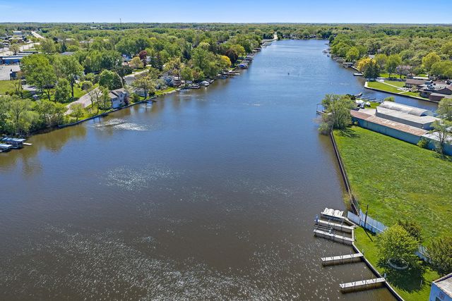 3415 Venice Avenue, Mchenry, IL 60050