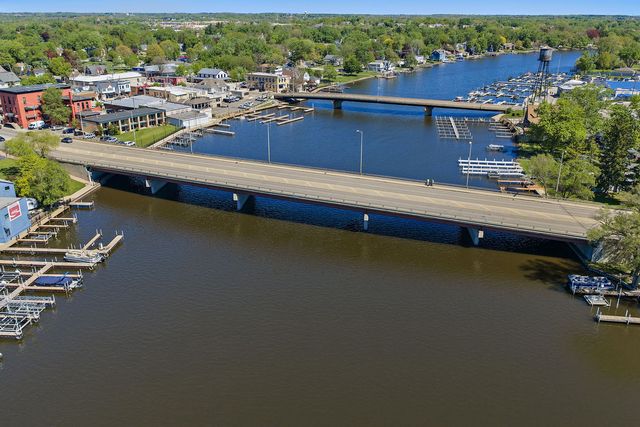 3415 Venice Avenue, Mchenry, IL 60050