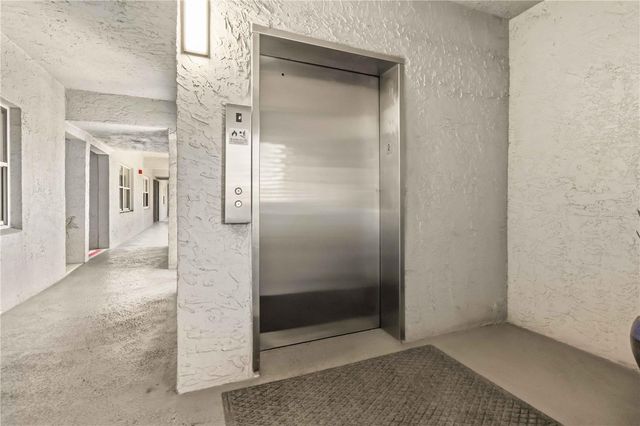 905 N HARBOR CITY BOULEVARD 204, Melbourne, FL 32935