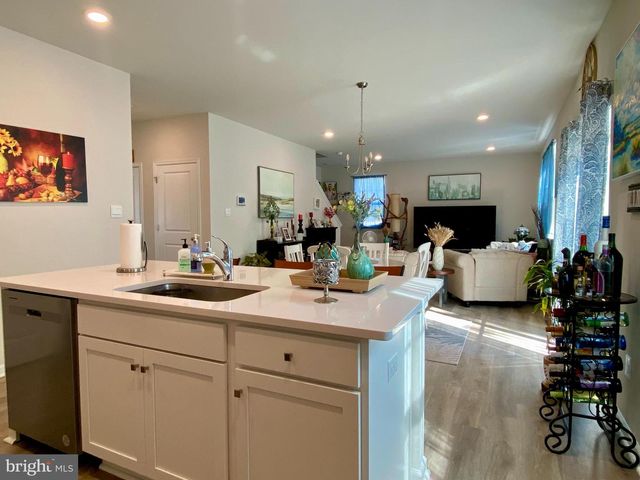 26 BLUE HERON LN, West Creek, NJ 08092