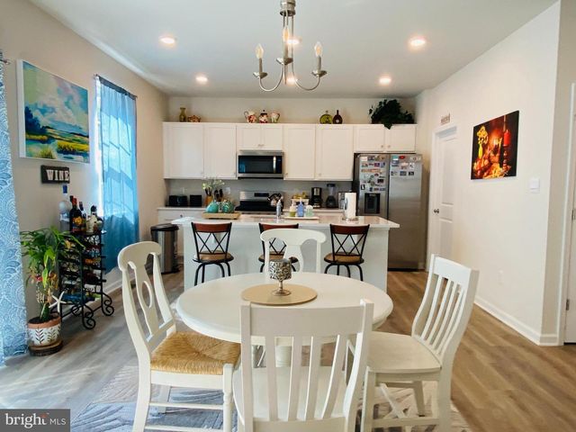 26 BLUE HERON LN, West Creek, NJ 08092