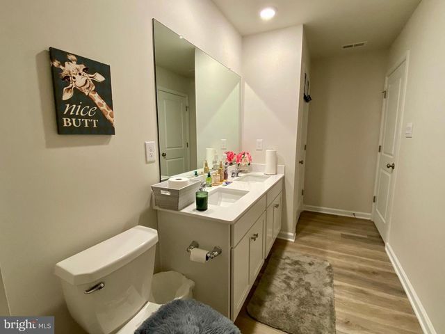 26 BLUE HERON LN, West Creek, NJ 08092