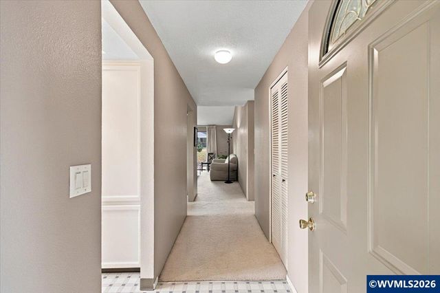 1855 Lexington Cir SE, Salem, OR 97306