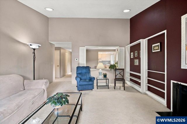 1855 Lexington Cir SE, Salem, OR 97306