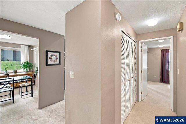 1855 Lexington Cir SE, Salem, OR 97306