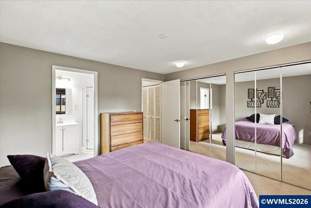 1855 Lexington Cir SE, Salem, OR 97306