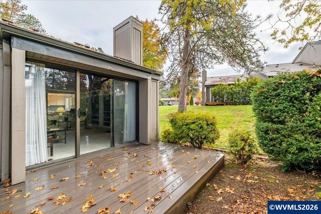 1855 Lexington Cir SE, Salem, OR 97306