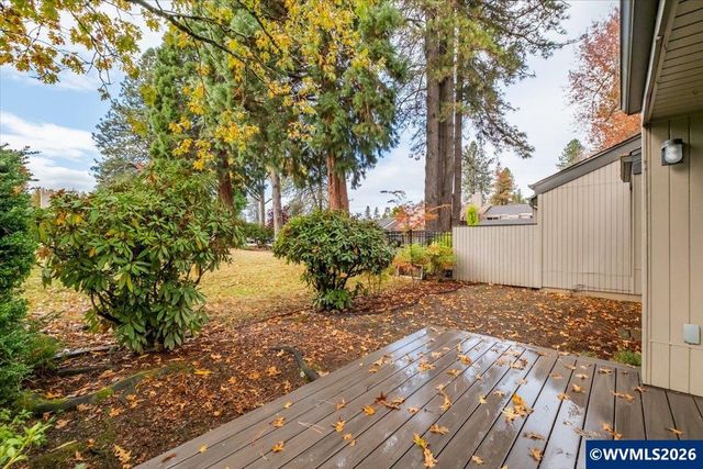 1855 Lexington Cir SE, Salem, OR 97306