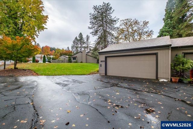 1855 Lexington Cir SE, Salem, OR 97306