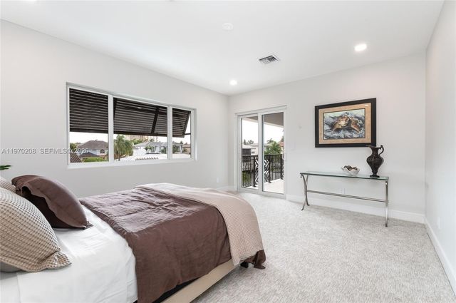 3740 NE 29th Avenue, Lighthouse Point, FL 33064