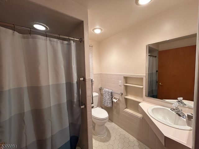 106 Virginia St, Westfield Town, NJ 07090