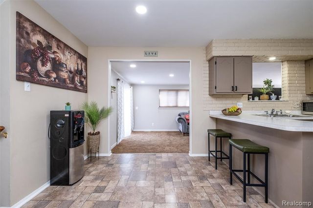 39856 Parklawn Drive, Sterling Heights, MI 48313