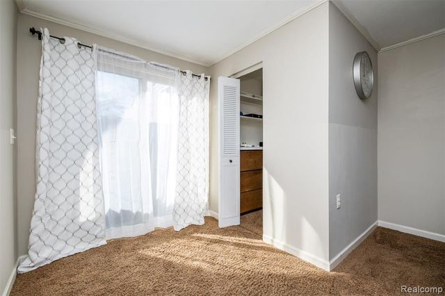 39856 Parklawn Drive, Sterling Heights, MI 48313