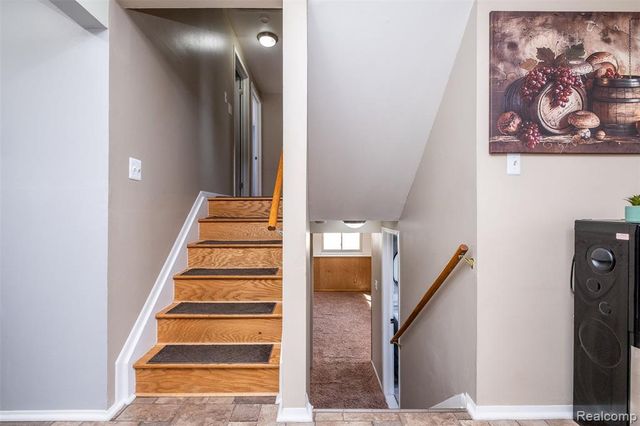 39856 Parklawn Drive, Sterling Heights, MI 48313