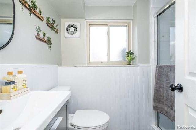 39856 Parklawn Drive, Sterling Heights, MI 48313