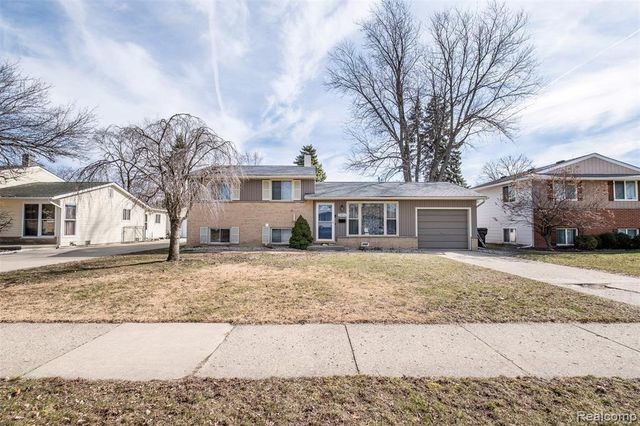 39856 Parklawn Drive, Sterling Heights, MI 48313