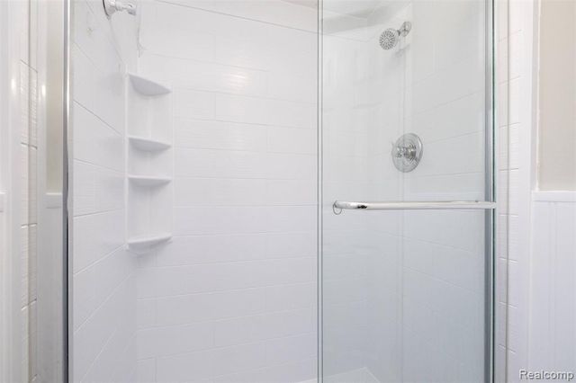 39856 Parklawn Drive, Sterling Heights, MI 48313